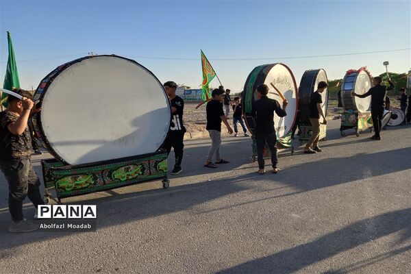 برگزاری هیات زنجیرزنی دانش‌آموزی در دهنو خلیل‌آباد