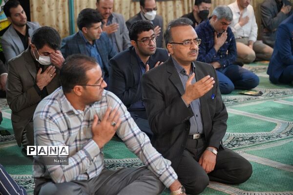 برپایی مراسم روضه‌خوانی اباعبدالله الحسین(ع) در اداره کل آموزش و پرورش اصفهان