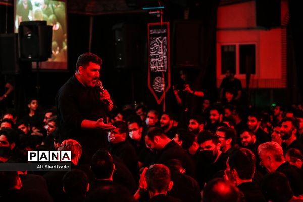 عزاداری شب هشتم محرم در هیِات روضه الحسنین (ع)