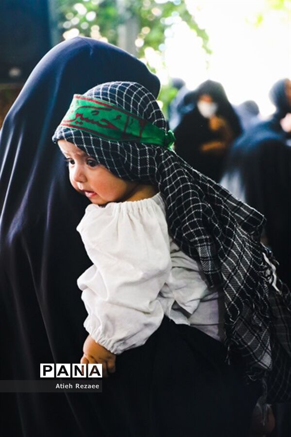 همایش شیرخوارگان حسینی در شهر محلات