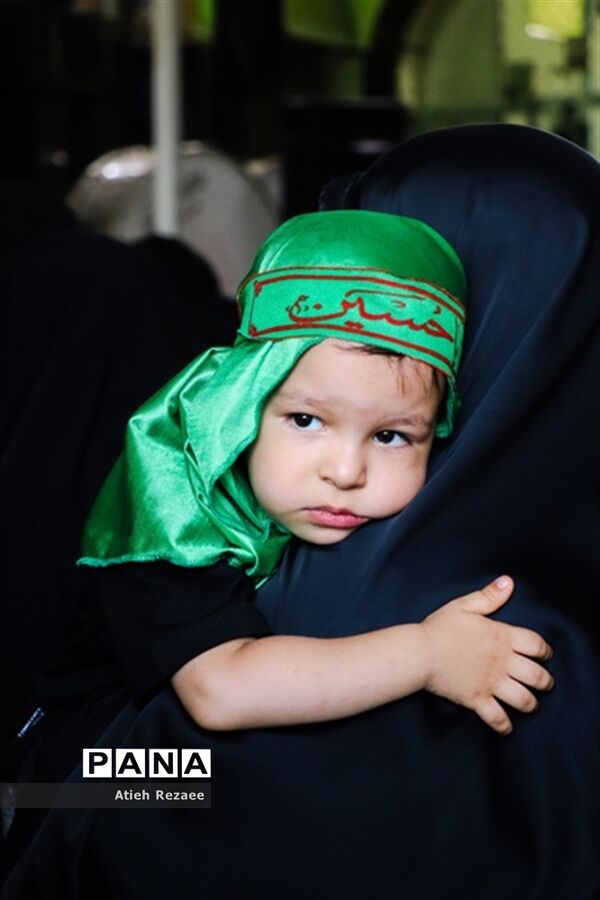 همایش شیرخوارگان حسینی در شهر محلات