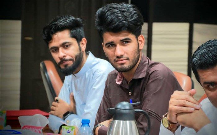 خبرنگار؛ راوی فراز و نشیب‌ها با اسلحه‌ای به قدرت قلم‌