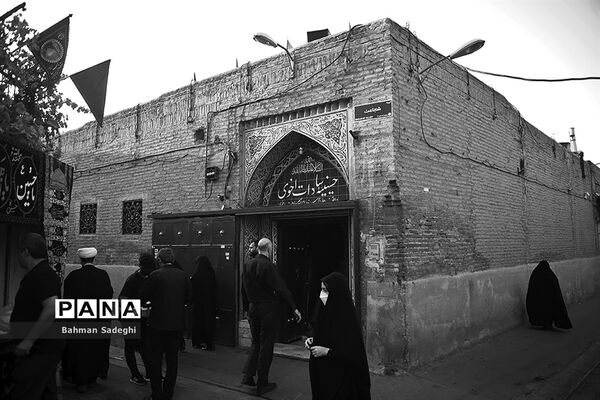 مراسم تاسوعای حسینی درتکیه سادات اخوی