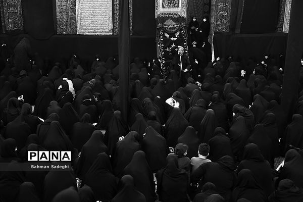 مراسم تاسوعای حسینی درتکیه سادات اخوی