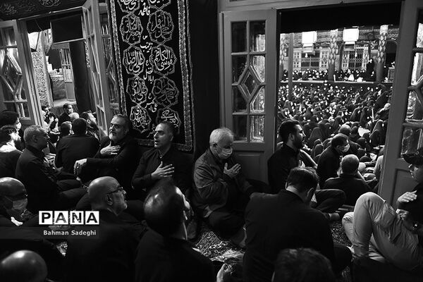 مراسم تاسوعای حسینی درتکیه سادات اخوی