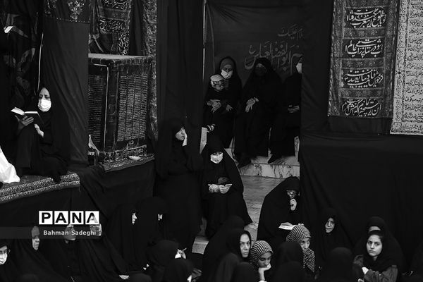 مراسم تاسوعای حسینی درتکیه سادات اخوی