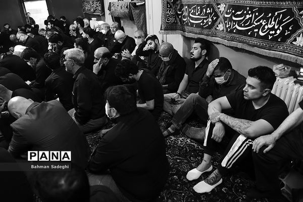 مراسم تاسوعای حسینی درتکیه سادات اخوی