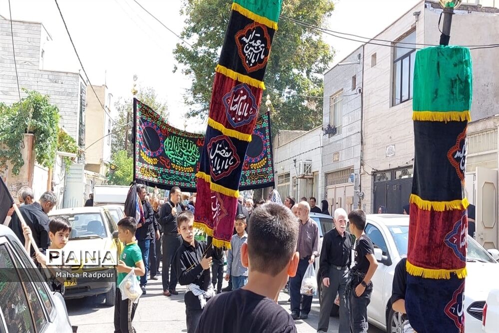 برگزاری مراسم تاسوعای حسینی در روستای چرمخورانی‌ها