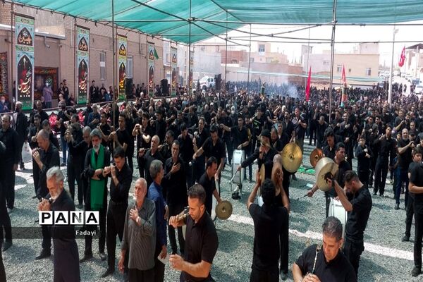 همایش بزرگ تاسوعای حسینی در اردستان