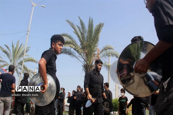 عزاداری مردم چابهار در تاسوعای حسینی (ع)