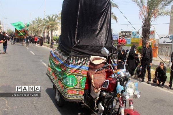عزاداری مردم چابهار در تاسوعای حسینی (ع)