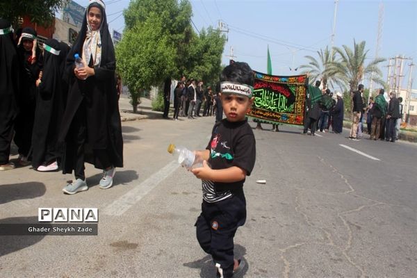 عزاداری مردم چابهار در تاسوعای حسینی (ع)