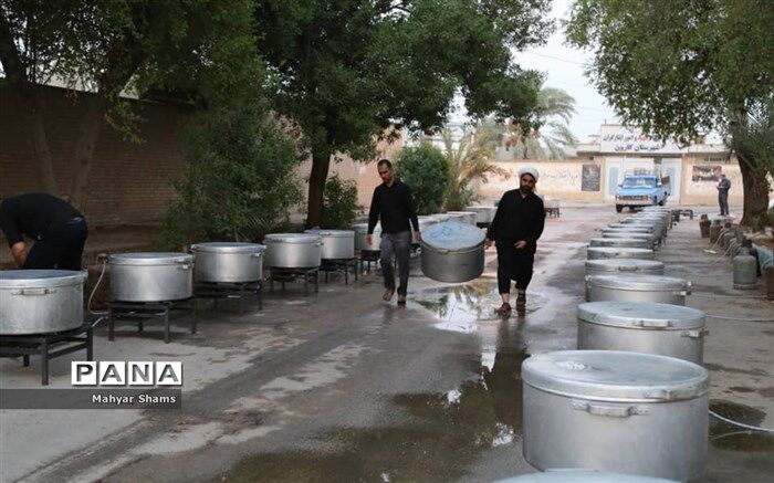 پخت ۷۲ دیگ غذای نذری و توزیع میان مناطق کم برخورداراهواز