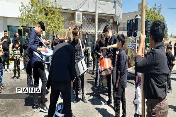 برپایی هیات مذهبی در شهرستان درمیان