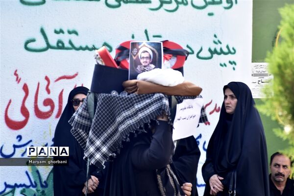 خاکسپاری پیکر مطهر شهید محمد امین کریمیان در بهنمیر