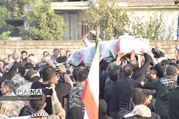 خاکسپاری پیکر مطهر شهید محمد امین کریمیان در بهنمیر
