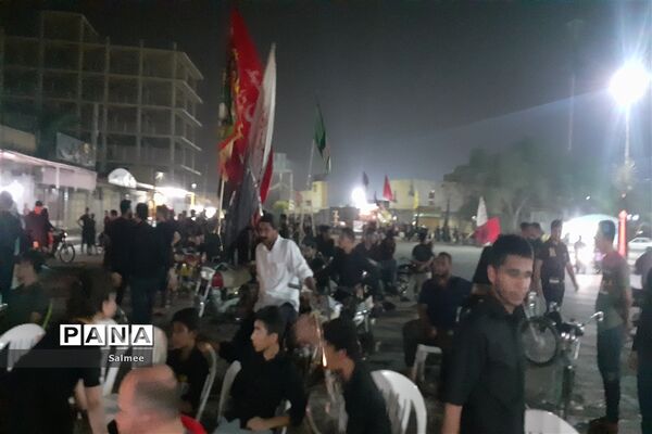 موکب عزاداری هیات‌های دانش‌آموزی انصار المهدی آموزش و پرورش شهرستان شادگان در شب عاشورا