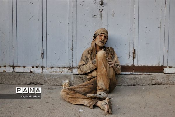 آیین گل مالی به مناسبت عاشورای حسینی در لرستان