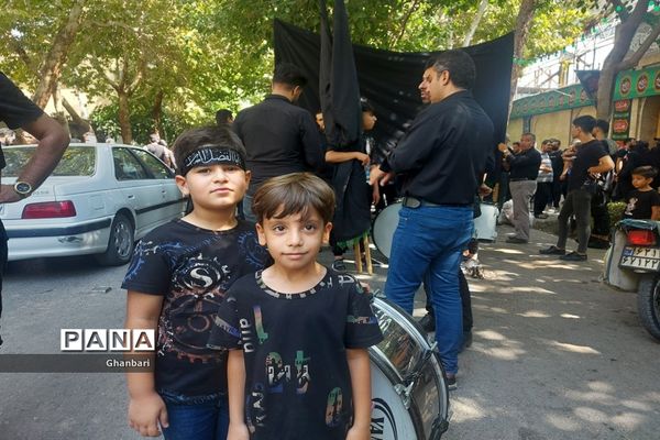 مراسم عاشورای حسینی در انگورستان ملک اصفهان