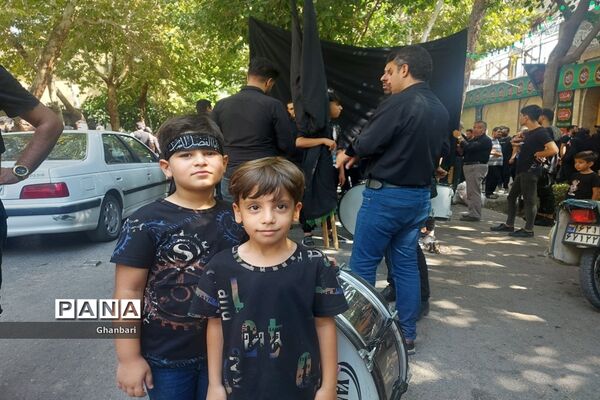 مراسم عاشورای حسینی در انگورستان ملک اصفهان