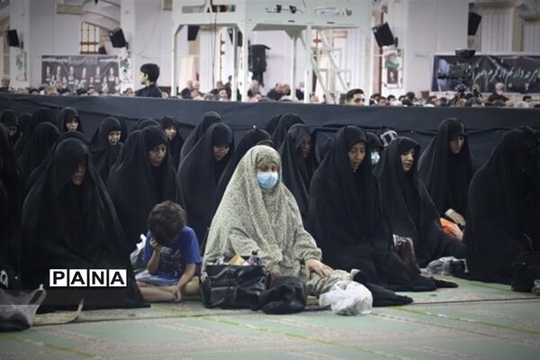 نماز ظهر عاشورا در تبریز