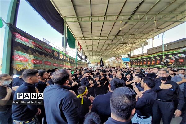 مراسم عزاداری روز عاشورا در کازرون