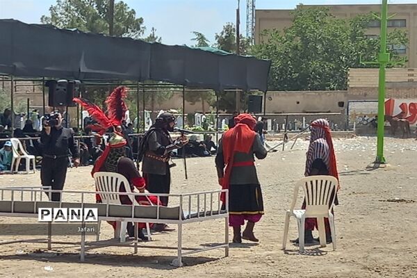 مراسم تعزیه و نماز ظهر عاشورا، در گلزار شهدای فلاورجان