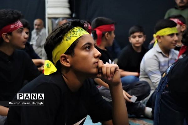 حضور پرشور دانش‌آموزان در عزاداری‌های دهه اول محرم در کازرون