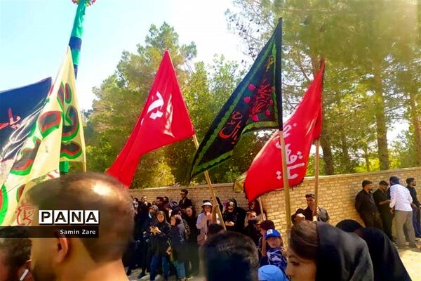 آیین عزاداری مردم شهر سورمق در سوگ امام حسین (ع)