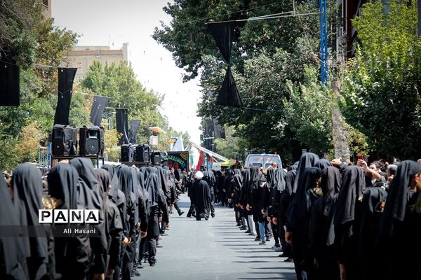 حضور پرشور عاشقان حسینی روز عاشورا در ارومیه