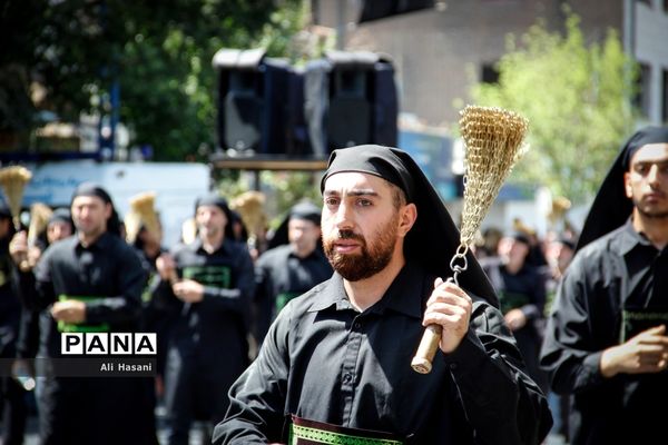 حضور پرشور عاشقان حسینی روز عاشورا در ارومیه