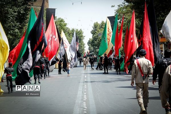 حضور پرشور عاشقان حسینی روز عاشورا در ارومیه