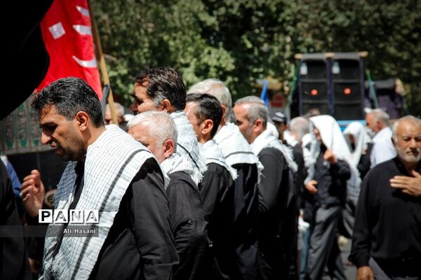 حضور پرشور عاشقان حسینی روز عاشورا در ارومیه