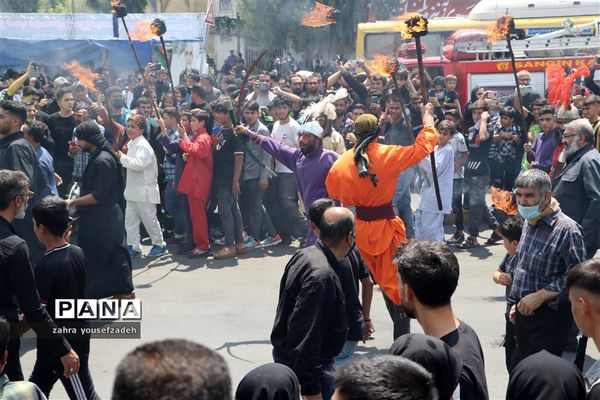 مراسم خیمه سوزان روز عاشورای حسینی در شیراز