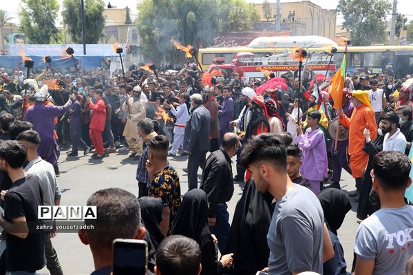 مراسم خیمه سوزان روز عاشورای حسینی در شیراز