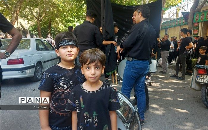 برگزاری مراسم روز عاشورا در انگورستان ملک اصفهان  /فیلم