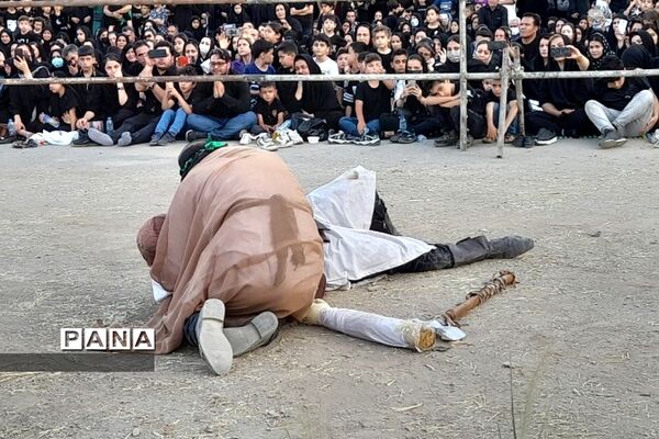 عزاداری شب عاشورا در سطح شهرستان قدس همراه با تعزیه‌خوانی