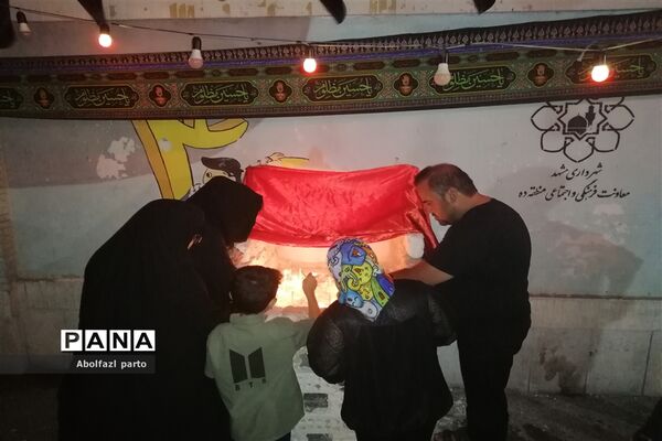 مراسم شام غریبان اباعبدالله الحسین در مشهد مقدس