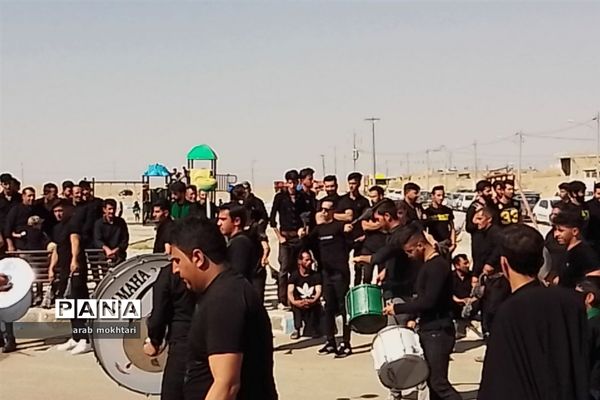 برگزاری مراسم روز عاشورا در محمد آباد اصفهان