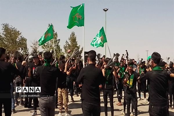 برگزاری مراسم روز عاشورا در محمد آباد اصفهان