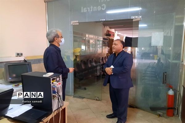 بازدید معاون پرورشی و تربیت‌بدنی منطقه ۱۳ از پایگاه‌های مشاوره کنکور ۱۴۰۱