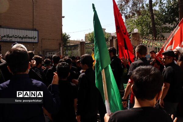 عزاداری نوجوانان عاشورایی هیات شهید حاج قاسم سلیمانی منطقه ۱۱