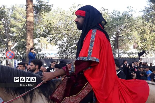 حرکت دسته عزاداری بنی اسد در شهرستان کاشمر