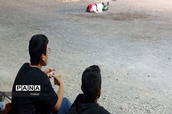 آیین سنتی خاکسپاری نمادین شهدای کربلا در اردستان