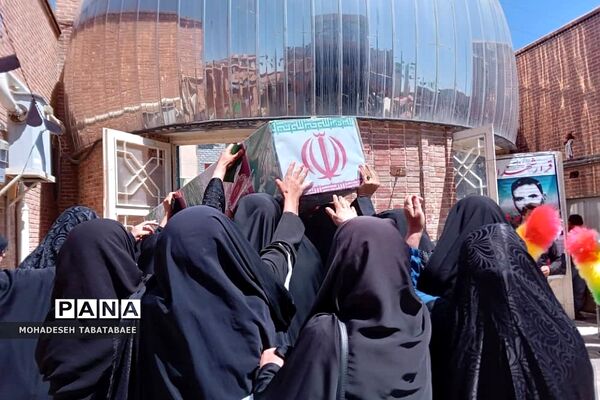 تشییع پیکر دو شهید گمنام در نماز جمعه شهرستان پردیس