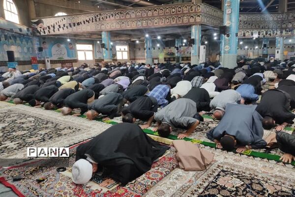 نماز جمعه در شهرستان قدس