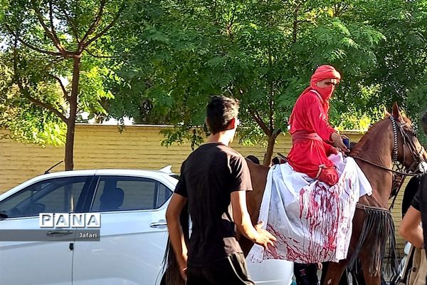 حرکت کاروان نمادین اسرای کربلا  از کوفه به شام در خیابان‌های شهر فلاورجان