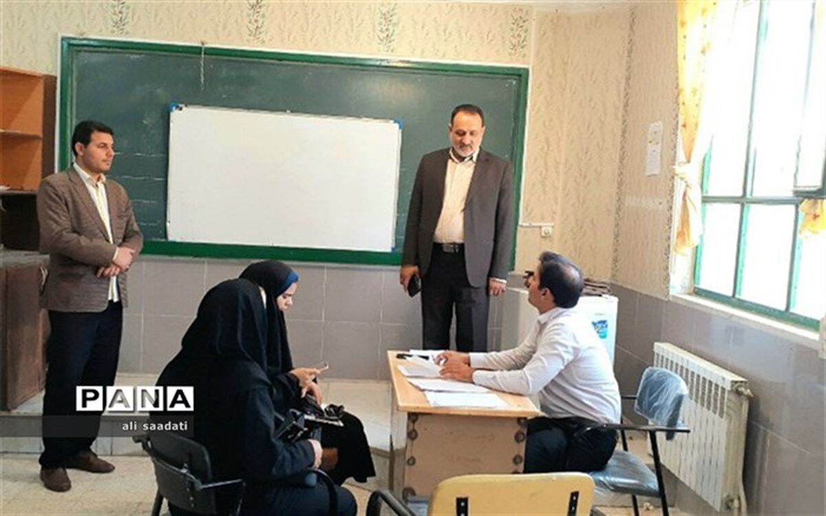 بازدید‌ مدیر آموزش و پرورش کلات از پایگاه انتخاب رشته کنکور
