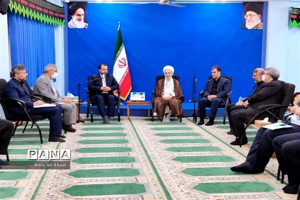 دیدار وزیر اقتصاد با نماینده ولی فقیه