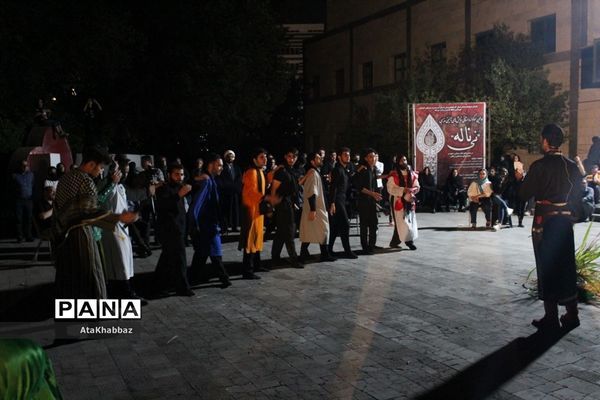 هنر عزادار حسین (ع) است
